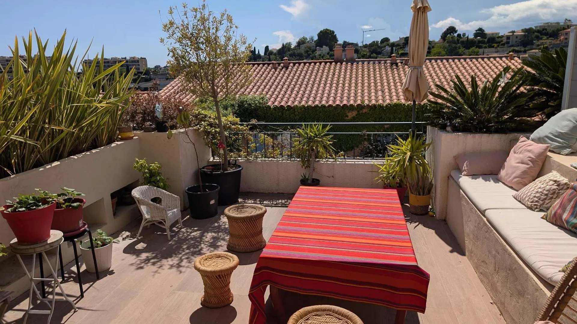 Apartment Beautiful Family Home In Nice