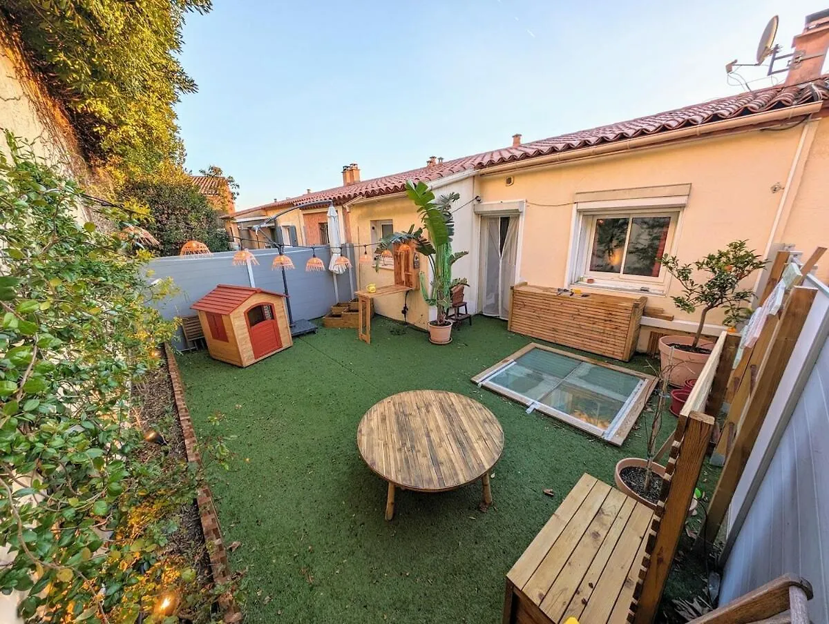 Beautiful Family Home In Nice Apartment