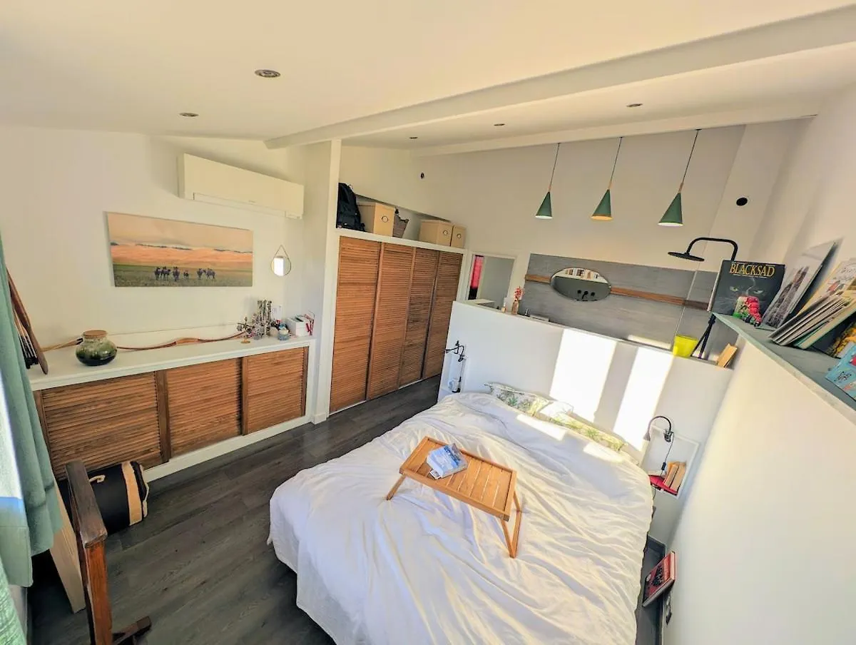 Beautiful Family Home In Nice Apartment